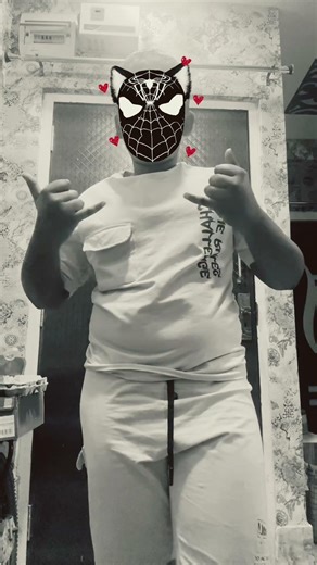 Doing the hand sign trend #roblox