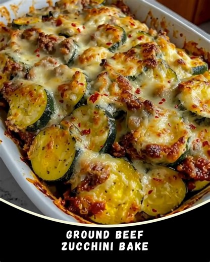 Ground Beef Zucchini Bake 🍔🍕💚 Pizza vibes burger flavor, without the bun! This cheesy ground beef & zucchini casserole is my easy weeknight win, low-carb, high-protein, gluten-free, and perfect for all that garden zucchini. I sizzle onions and mushrooms, brown lean beef, then toss everything with zucchini coins, a spoon of marinara, Italian herbs, garlic, and a big handful of mozzarella. Into the dish it goes. Bake until the edges bubble and the top turns gold. Add extra cheese for that melt-