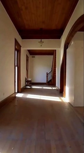 Abandoned Victorian Home in the Smoky Mountains Still Standing Strong After a Century