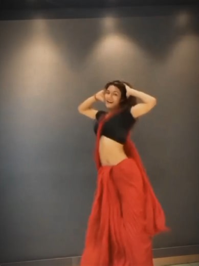 Learn Dance Moves in This Fun Dance Video