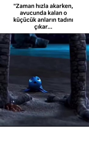 🎬 The Angry Birds Movie 2 (Angry Birds 2) 🎭 Tür: Animasyon, Komedi, Macera ⭐ IMDb: 6.4/10 📅 Yıl: 2019 🐦 Kısa Hikâye: Kuşlar ve domuzlar arasındaki bitmek bilmeyen rekabet, beklenmedik bir tehditle yeni bir boyut kazanır. Ortak bir düşmana karşı güçlerini birleştirmek zorunda kalan iki taraf, hem kendi iç çatışmalarıyla hem de ekip olmanın zorluklarıyla yüzleşir. 🎯 Aslında Ne Anlatıyor? Film, yüzeyde eğlenceli bir macera sunsa da derininde önyargıları, rekabeti ve “biz–onlar” ayrımını sorgul