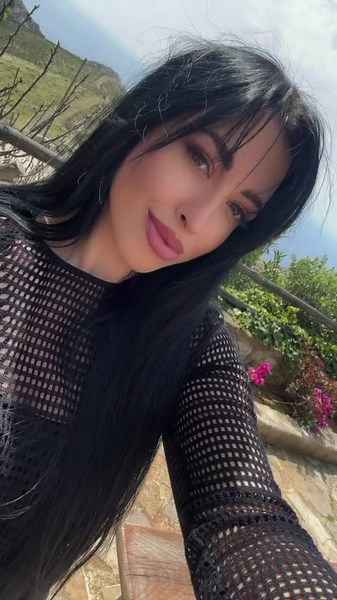 Celebrate the Arrival of Spring with Vibrant Blooms