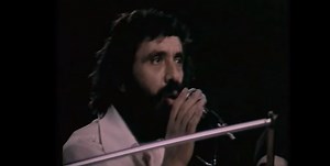 "Θα σε ξανάβρω στους Μπαξέδες": Η ιστορική ερμηνεία του Αντώνη Καλογιάννη