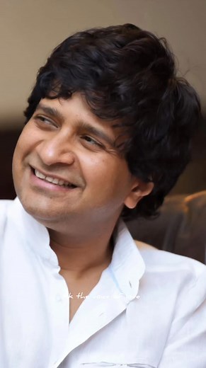 142K views · 12K reactions | KK sir has left behind melodious memories which will always play and replay forever in our hearts. His bank of songs were and will always be treasured forever . Love you legend ❤️ ❤️ ❤️ #kk #SingerKK #kksongs #bollywoodsongs #bollywoodsongslovers #followerseveryone #highlight #viralvideoシ #indianfilmmusic | Kk the voice of love | Facebook