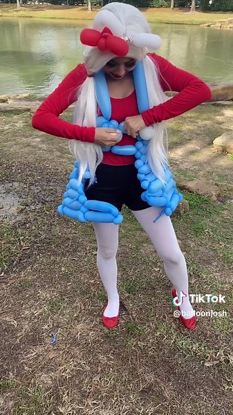 How to Remove a Balloon Dress Fail - Balloon Popping Tutorial