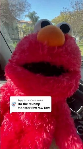 Elmo’s the monster, rawr, rawr, rawr… ‪@JayHerrans‬ #epicthemusical #elmo #sesamestreet #karaoke