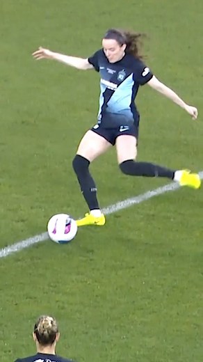 National Women's Soccer League on Instagram: "The year told the story, the final touch wrote the ending. ✍️⁣ ⁣ Take a look back at Rose Lavelle's game winning goal during the 2025 NWSL Championship."
