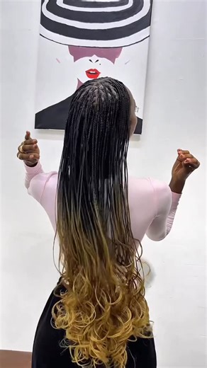 Dr.Nureen Khamis - Business Coach🇹🇿 on Instagram: "Cause French Curls never disappoint 🔥. Stylist @rustys____ #explore #contentcreator #hairstyles #braids"