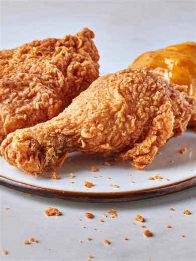 Get the Hand Breaded Halal Krispy Krunchy Chicken! 🍗🔥 Craving that crispy, juicy flavor? Order Halal Krispy Krunchy Chicken straight from our website for a fast, easy, and delicious meal. 💻 Order now at thecreameryteahouse.com and pick it up fresh! #KrispyKrunchyChicken #HalalChicken #SugarLandEats #HalalHouston #GoodEatsHouston #TheCreameryTeahouse #krispykrunchychickentelfair #SugarLandTX #sugarlandhalal #sugarlandhalalfood #sugarlandhalalrestaurant #sugarlandhalalfoodies #halalfriedchicken
