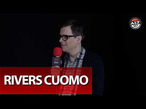 Rivers Cuomo talks Celebrating 30 years of the "Blue Album", New Tour & working at Tower Records