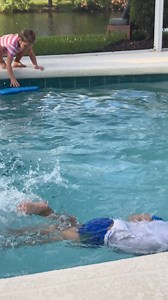 Toddlers have fun in the pool before going to bed. | David Family