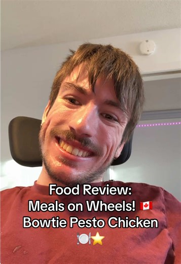 Trying #mealsonwheels for the first time! 🤔 Today I tried Bowtie Pesto Chicken 🍽️😋 Inspired by: @Allie Wheelz (follow her, she’s awesome!) 🥰 Meal rating: 3 ⭐ @Meals on wheels Ottawa #foodreview #fooddelivery #cerebralpalsy #disability
