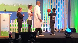 Fun-Believable Science is a show with a “wow” factor that will have your students buzzing. Students help Dr. Brain with experiments and demonstrations in an engaging science show that appeals to both Primary and Secondary schools. Contact us today to have Dr. Brain's Fun-Believable Science show visit your school- visit https://bit.ly/2NHUtOl | Schooldays.ie - Teachers, Schools & Parent Associations | Facebook