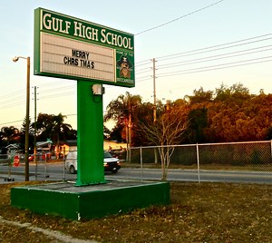 Gulf High Senior Portrait Makeup Day Scheduled