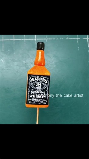How to make jack daniel bottle with fondant / cake topper . . . Hi this is the easiest way to make fondant jack daniel bottle . . . #fondant #fondant #fondantbottle #cake #cakes #cakeart #cakeartist #cakedesign #xakedecorating #birthdaycake #weddingcake #baking #chocolate | Antony Bidesh