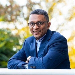 Business Management with Business Analytics BSc (Hons) degree course 2026 entry | University of Surrey