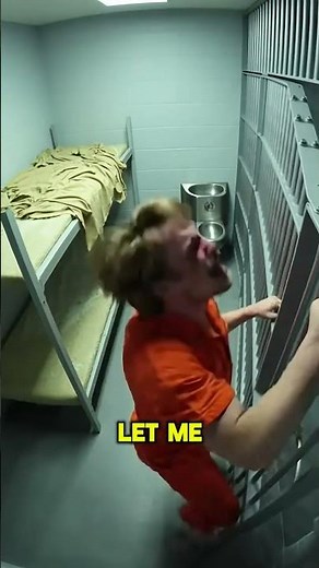 Prisoner Suffers Complete Mental Breakdown Inside US Jail Cell | Disturbing CCTV Footage