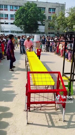Football Drop Challenge: A Fun Pool Game