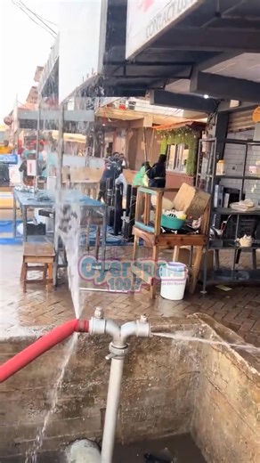 A civilian is alleged to have constructed a shop directly on a fire hydrant, in breach of safety regulations that require a 3- to 7.5-foot clear space for emergency access. During a lawful firefighting operation, the individual reportedly attempted to prevent firefighters from replenishing water, citing water splashing. The incident occurred at Kronum Okada Station, sparking public debate much of which has focused on the firefighters’ response rather than the obstruction of their lawful duties. 