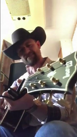 You Picked a Fine Time to Leave Me! 💔 Red Clark Sings Kenny Rogers' "Lucille" #redclark