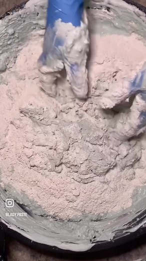 #thickpaste to #crumbles #pasteasmr #handmixing #handmixingpaste #handmixingasmr #cometasmr #cometpowder #ajaxasmr #ajaxpowder