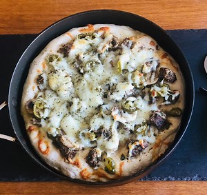 33K views · 528 reactions | Salwaa's One Pan Deep Dish Pizza Salwaa...