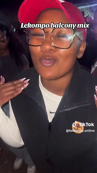 @LekompoBalconyMix full of amazing souls !!! #fyp #lekompo #lyrics_songs #lekompolifestyle #lekompobalconymix #limpopotiktokers🥰🥰🥰🥰 #lekompobalconymix6 #lyric #limpopotiktok #limpopotiktoker #komponation