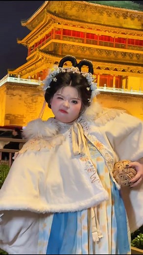 226K views · 7.6K reactions | Hoá ra “Nét Đẹp Thời Đường” là phải đầy đặn phúc hậu như thế này #bigsize #chubby | Chubby phối đồ | Facebook