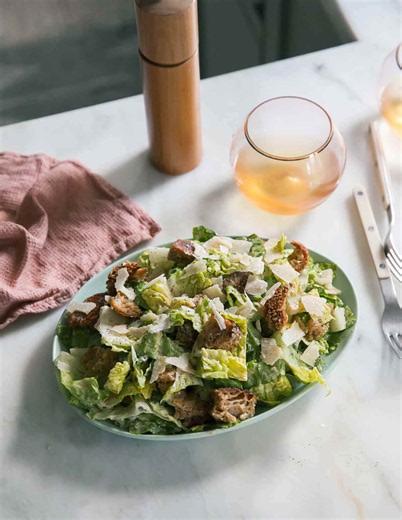 How to make Caesar salad