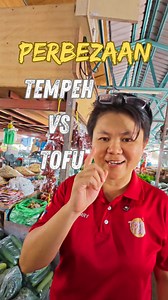 🥊 Tempeh vs Tofu: Mana Satu Pilihan Lebih Sihat? Dua-dua dari kacang soya. Dua-dua sumber protein tumbuhan. Tapi sebenarnya... sangat berbeza! ✨ Tofu – tekstur lembut, rasa ringan, serba boleh untuk pelbagai resipi. 🌱 Tempeh – padat, diperam secara semula jadi, kaya dengan protein, serat & probiotik. Kalau anda cari: ✔️ Lebih kenyang ✔️ Baik untuk sistem penghadaman ✔️ Rasa padu & bertekstur 👉 Tempeh adalah pilihan yang tepat. Masih suka tofu? Tiada masalah! Tapi jangan abaikan tempeh – ia ad