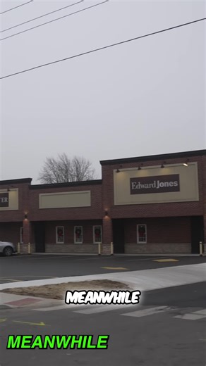 Beta Squad: Quick Self-Defense: Mastering the Ride Uppercut Skill The Black Team learns a vital self-defense skill. We explore the 'ride uppercut' technique. Watch as we get a hands-on lesson in this quick skill, perfect for unexpected situations. Stay safe! #SelfDefense #MartialArts #StreetDefense #Uppercut #SkillsTraining #DefenseTechniques #CombatSkills #SafetyFirst #FightTraining #BetaSquad