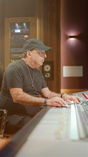 How do you dial in the perfect vocal delay? CLA demonstrates how he shapes the slap delay on the vocals in Hoobastank’s ‘The Reason.’ | Mix with the Masters