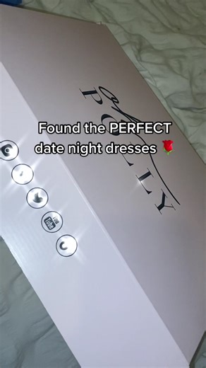 Or girls night if u dont have a date like me 🌹 eek honestly so UNREAL on, try on coming now besties 💕 #ohpollydress #ohpolly @ohpolly