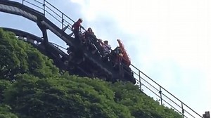 Alton Towers riders climb down from top of Oblivion