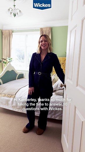 Kimberley Walsh's Subtle Sage: A DIY Transformation