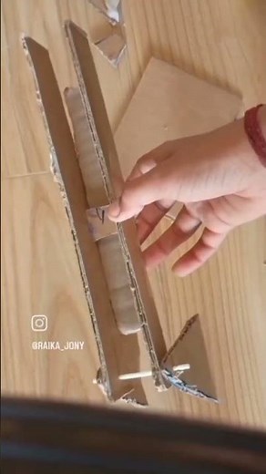 how to make hydraulic from cardboard (crane)