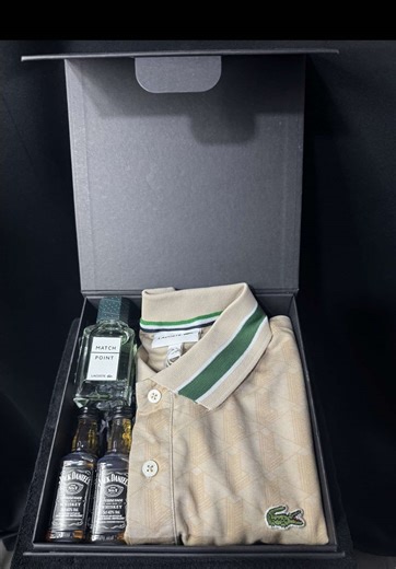 Personnalisez votre box en message privé ou au 📞0692 46 05 83 Livraison sur toute l'île 🇷🇪 #boxpersonnalisée #boxcadeaux #smallbusiness974 #fyp #boxsaintvalentin