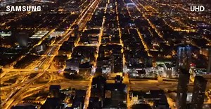 Friday night movie time? Enjoy a full cinematic experience in the comfort of your couch with UHD dimming. Find out more: https://www.samsung.com/afri…/…/uhdtv-ru7100/UA75RU7100KXXA/ | Samsung