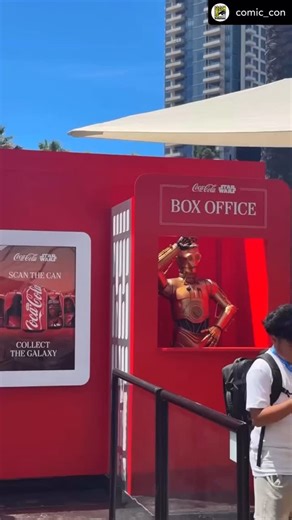 12K views · 151 reactions | Don’t let Vader drink too many. Caffeinated Sith Lords can be so uncivilized. • @comic_con Even the Empire needs a break. Cool down with a @cocacola over by the corner of the MLK Promenade! #sdcc #sdcc2025 #sandiegocomiccon #cocacola : V. Lawton © 2025 SDCC | Sideshow Collectibles | Facebook