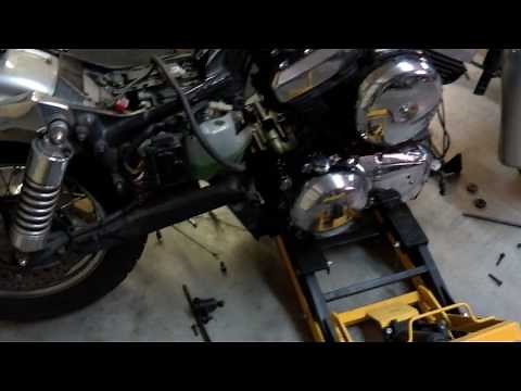 Kawasaki Vulcan 1500 engine install part 1