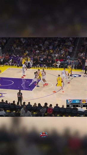 History made! Witness the moment Williams became the all-time leading scorer.