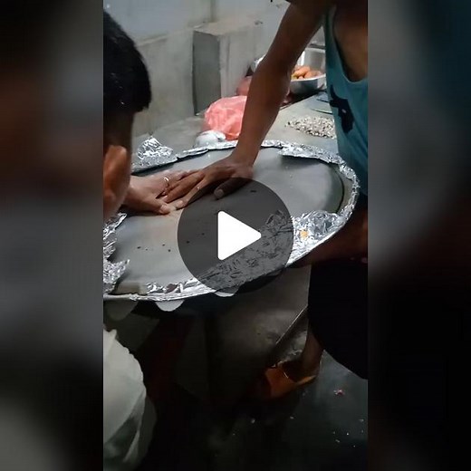 Food Preparation Techniques Using a Wok