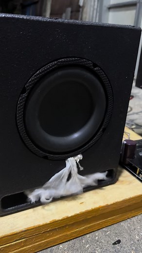 6.5”Subwoofer enclosure box Bass boosted test