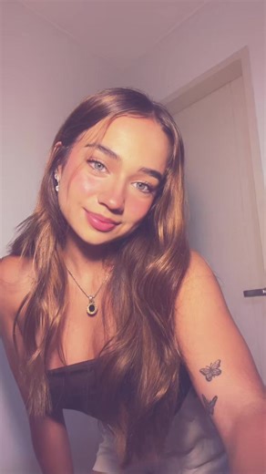 Videos de camii🦋 (@cami_schaffer) con “sonido original - 𝘾𝙝𝙧𝙭𝙨 𝙇𝙮𝙧𝙞𝙘𝙨”