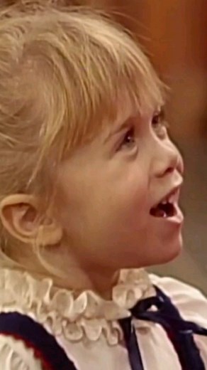L. on Instagram: "Ashley & Mary-Kate Olsen as Michelle Tanner Show: Full House Season: 4 Episode: 13 [Follow me for news, pictures and videos from our favourite Olsen sisters] #mkolsen #marykateolsen #olsentwins #olsentwin #fullhouse #ashleyolsen #ashleyfullerolsen #movies #tograndmashousewego #newyorkminute #twoofakind #ittakestwo #horseriding #littlekid #happy #nineties #fullhouse #michelletanner #ashleyeisner #therow #fashiondesginer #twinsisters #fan #fans #loriloughlin #auntbecky #fullhouse