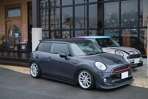 F56 ミニ クーパーS フロントリップ&カーボンパーツ装着 | MINI GARAGE PARADOX