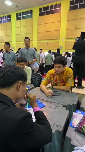 Sultan Pahang & Tengku Hassanal je School Tour PTTI Di SMK Clifford Kuala Lipis