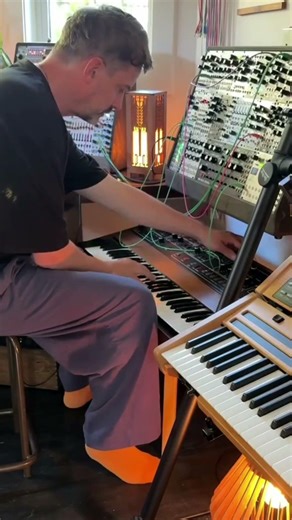 #bonobo #studio #electronicmusic #newmusic