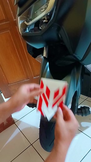 stiker spackbord #stikerhologram #nmax #cuttingsticker #bismillahfyp #menyalaabangkuh🔥 #stickerspakbord #stickerfortune