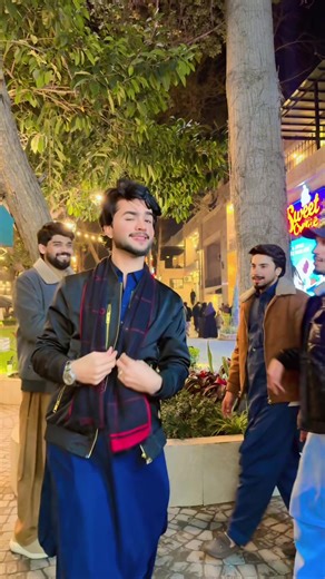 Khaze Mai Lara Nan Khushla Ym Dance: Fun Moments